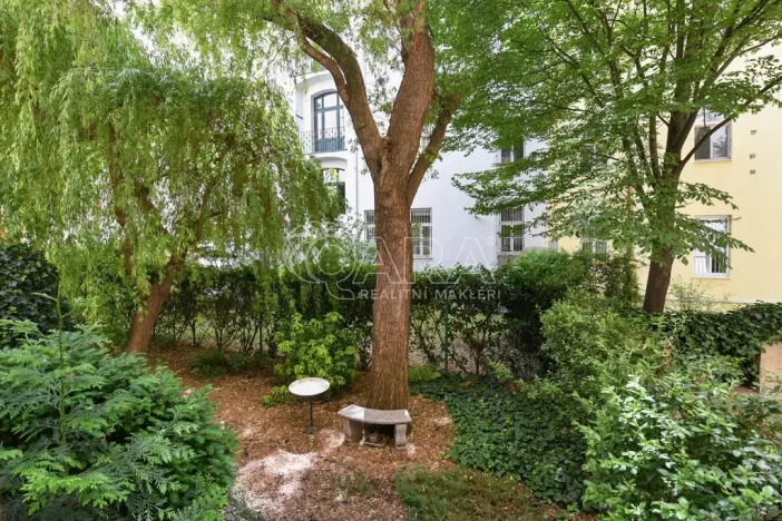 Pronájem bytu 1+kk, Praha - Smíchov, Lidická, 33 m2