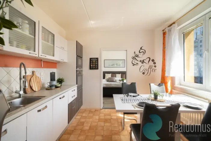 Prodej bytu 3+1, České Budějovice, Labská, 72 m2