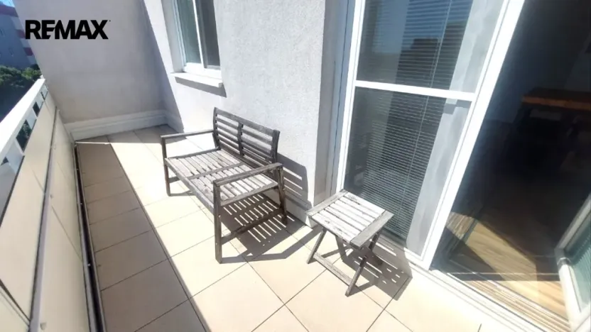 Pronájem bytu 2+kk, Praha - Kyje, Farkašova, 38 m2