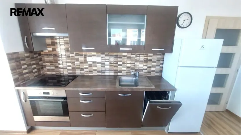Pronájem bytu 2+kk, Praha - Kyje, Farkašova, 38 m2