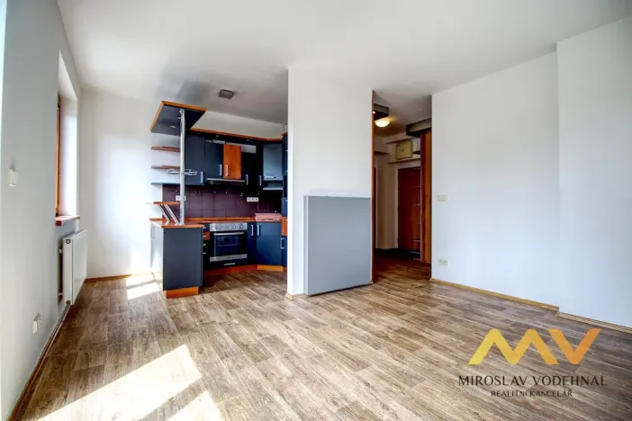 Pronájem bytu 1+kk, Hradec Králové - Nový Hradec Králové, Mrštíkova, 32 m2