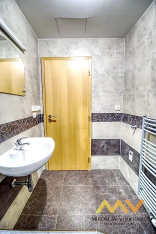 Pronájem bytu 1+kk, Hradec Králové - Nový Hradec Králové, Mrštíkova, 32 m2