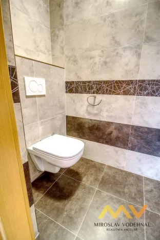 Pronájem bytu 1+kk, Hradec Králové - Nový Hradec Králové, Mrštíkova, 32 m2