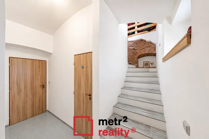 Prodej rodinného domu, Bouzov, 400 m2