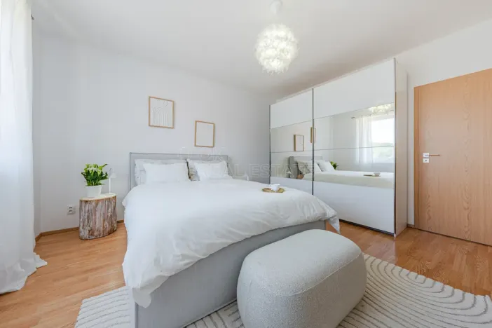 Prodej bytu 3+kk, Hostivice, Ječná, 77 m2