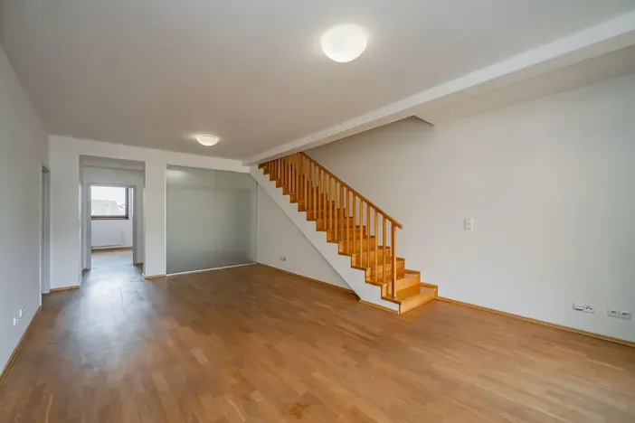 Pronájem bytu 5+1, Praha - Smíchov, Štefánikova, 168 m2