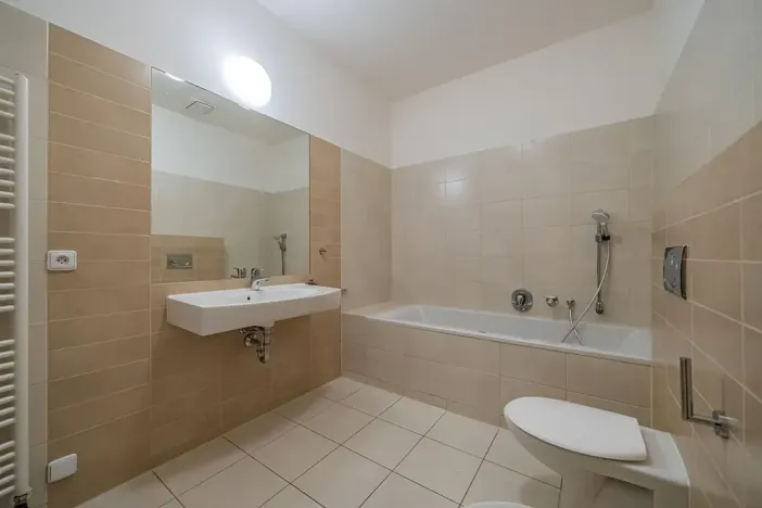 Pronájem bytu 5+1, Praha - Smíchov, Štefánikova, 168 m2