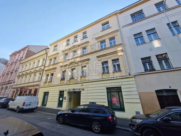 Pronájem bytu 1+kk, Praha - Žižkov, Roháčova, 31 m2