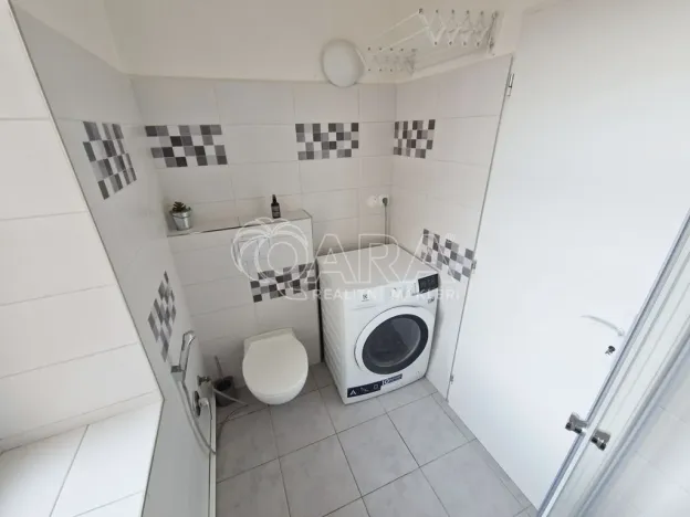 Pronájem bytu 1+kk, Praha - Žižkov, Roháčova, 31 m2