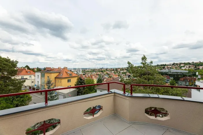 Pronájem bytu 3+1, Praha - Dejvice, 133 m2