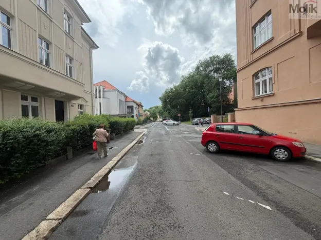 Prodej bytu 3+1, Teplice, J. V. Sládka, 77 m2
