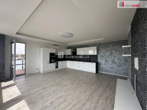 Pronájem bytu 3+kk, Břeclav, J. Opletala, 82 m2