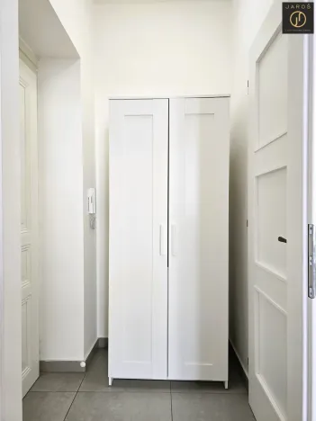 Pronájem bytu 1+kk, Praha - Smíchov, Svornosti, 18 m2