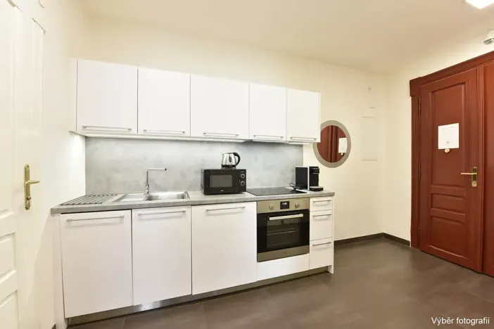 Pronájem bytu 2+kk, Praha - Vinohrady, Vinohradská, 41 m2