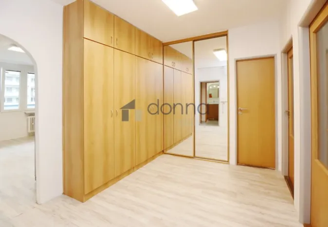 Pronájem bytu 4+kk, Praha, Kazašská, 107 m2