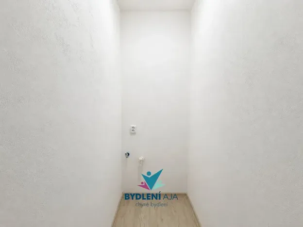 Prodej bytu 2+1, Teplice, V břízkách, 54 m2