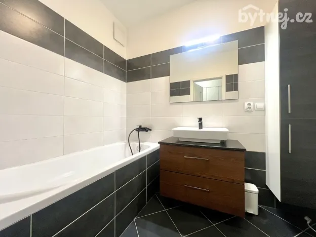 Pronájem bytu 3+kk, Olomouc - Slavonín, Topolová, 58 m2