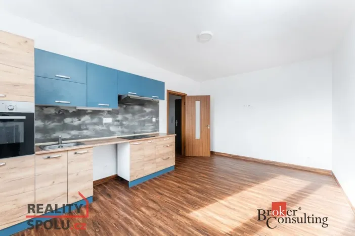 Pronájem bytu 1+kk, Karlovy Vary, Jáchymovská, 27 m2