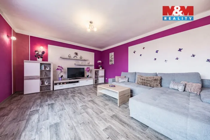 Prodej bytu 5+1, Chlumec nad Cidlinou - Kladruby, 139 m2