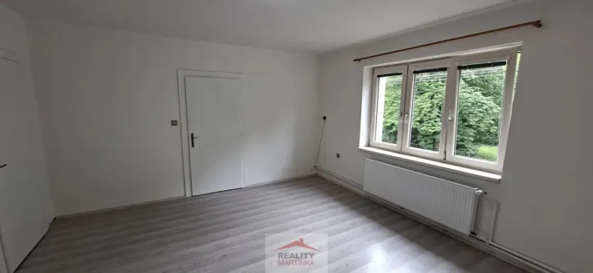 Pronájem bytu 2+1, Valašské Meziříčí - Krásno nad Bečvou, Zámecká, 75 m2