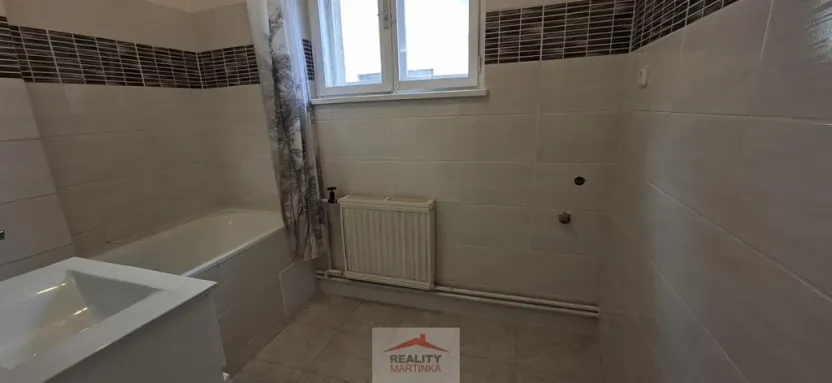 Pronájem bytu 2+1, Valašské Meziříčí - Krásno nad Bečvou, Zámecká, 75 m2
