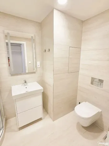 Pronájem bytu 1+kk, Praha - Hloubětín, Poděbradská, 31 m2