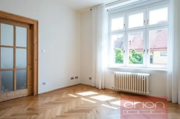 Pronájem bytu 4+1, Praha - Vinohrady, Hradešínská, 120 m2