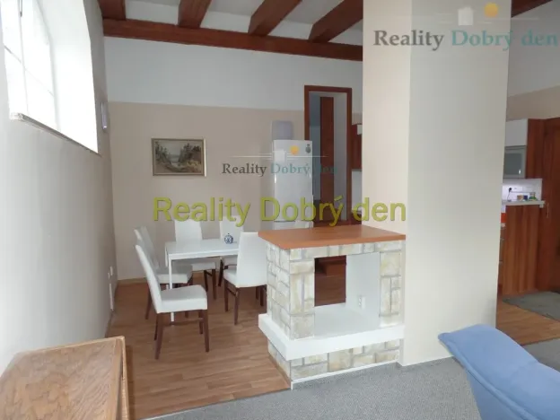 Pronájem bytu 2+kk, Opava, Hozovo nábřeží, 81 m2