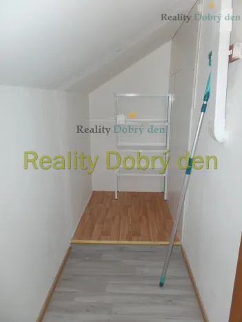 Pronájem bytu 2+kk, Opava, Hozovo nábřeží, 81 m2