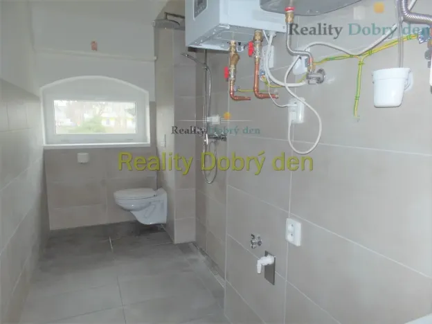 Pronájem bytu 2+kk, Opava, Hozovo nábřeží, 81 m2