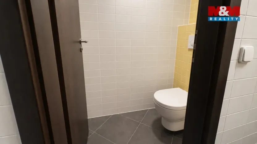 Pronájem obchodního prostoru, Šumperk, Langrova, 129 m2