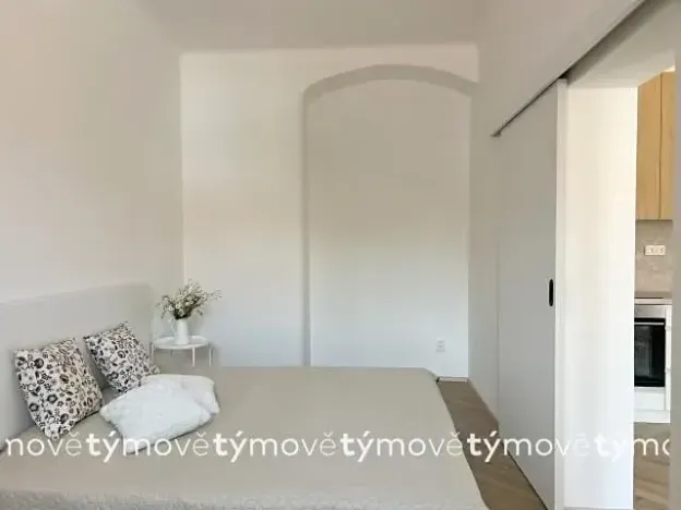 Pronájem bytu 2+kk, Pardubice, Zámecká, 40 m2