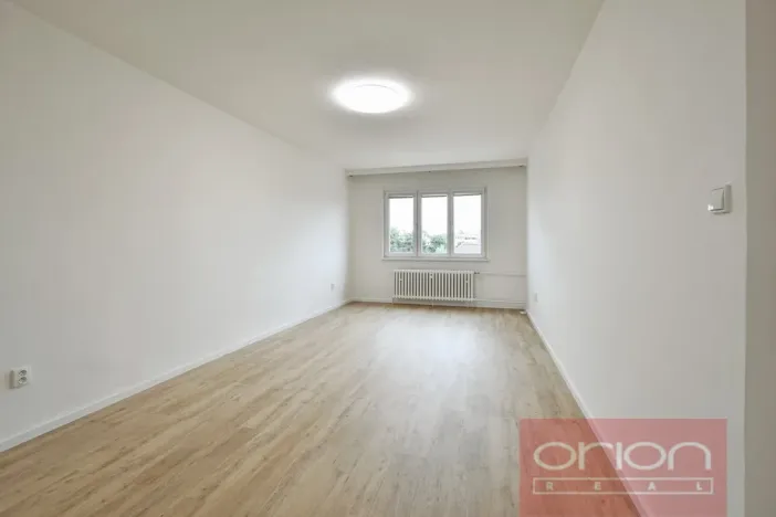 Pronájem bytu 2+1, Praha - Veleslavín, Na Petřinách, 52 m2