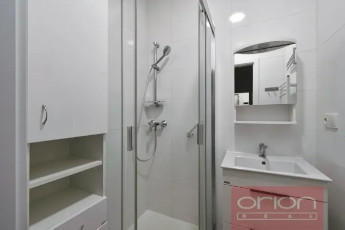 Pronájem bytu 2+1, Praha - Veleslavín, Na Petřinách, 52 m2