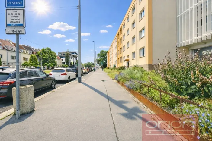 Pronájem bytu 2+1, Praha - Veleslavín, Na Petřinách, 52 m2