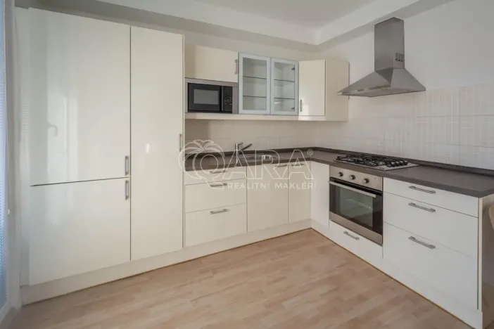 Pronájem bytu 2+1, Neratovice, Čtvercová, 55 m2