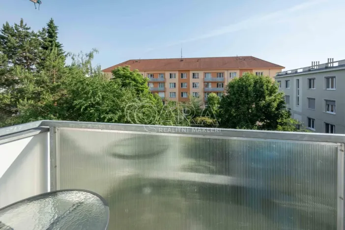 Pronájem bytu 2+1, Neratovice, Čtvercová, 55 m2