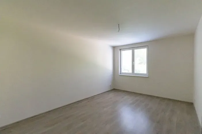 Dražba bytu 3+1, Břeclav, Kpt. Jaroše, 93 m2