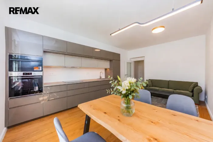 Pronájem bytu 2+kk, Praha - Vinohrady, Korunní, 53 m2
