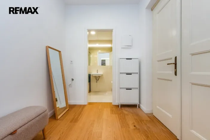 Pronájem bytu 2+kk, Praha - Vinohrady, Korunní, 53 m2