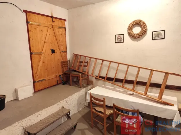 Prodej vinného sklepa, Chvalovice, 95 m2
