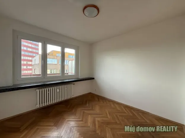 Pronájem bytu 1+1, Praha - Holešovice, U elektrárny, 40 m2