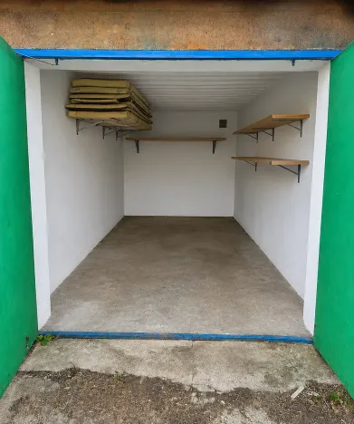 Pronájem garáže, Brno, Kneslova, 18 m2
