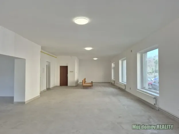 Pronájem restaurace, Žatec, 300 m2