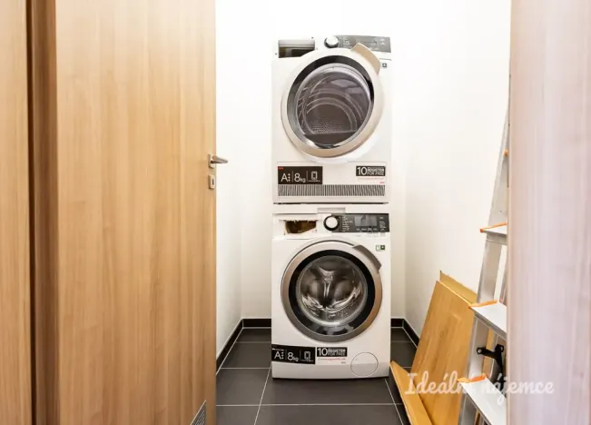 Pronájem bytu 3+kk, Praha - Hostivař, Rižská, 70 m2