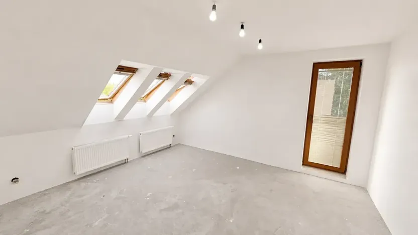 Prodej rodinného domu, Hrdlořezy, 165 m2