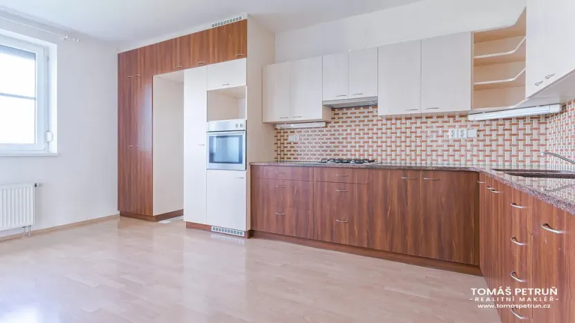 Pronájem bytu 3+1, Předměřice nad Labem, Školská, 110 m2