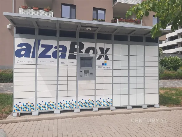 Pronájem bytu 3+kk, Praha, Honzíkova, 98 m2
