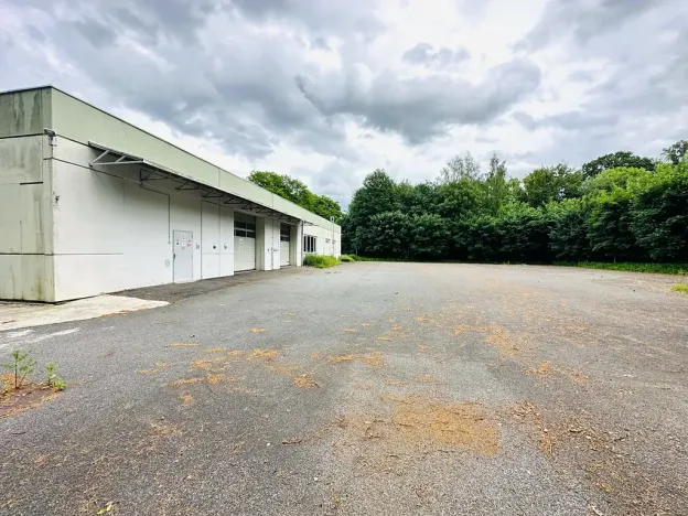 Pronájem výrobních prostor, Chodová Planá, Kyjovská, 2497 m2