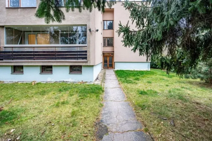 Pronájem bytu 1+kk, Praha - Břevnov, Na Vypichu, 34 m2